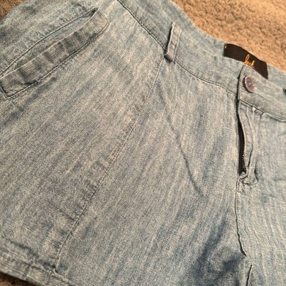 Jack Shorts Woman’s Size 8 - Picture 2 of 8